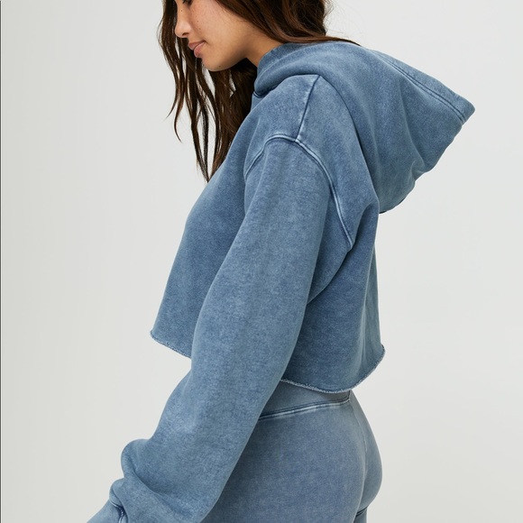 TNA Shrunken Hoodie Sweater - Picture 7 of 8